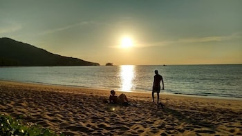 lesprit de naiyang beach resort