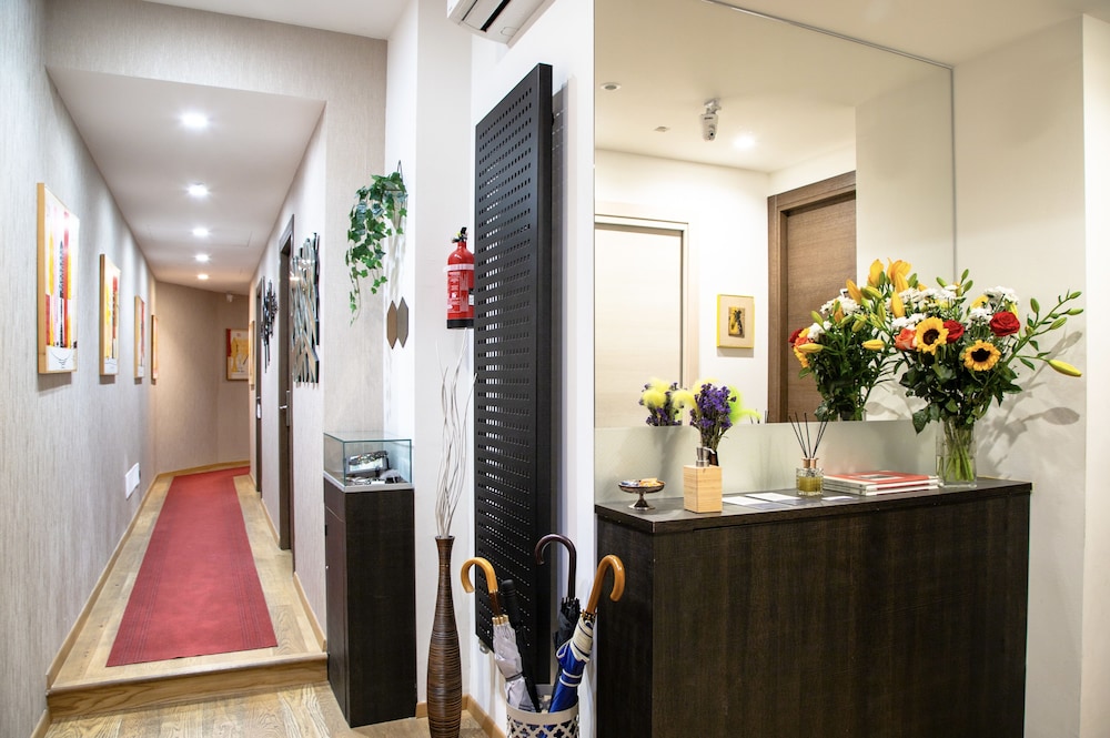 aiello rooms san babila