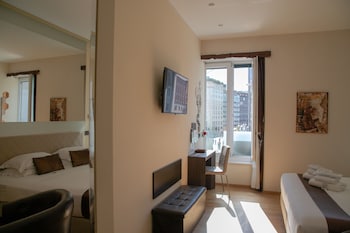 aiello rooms san babila