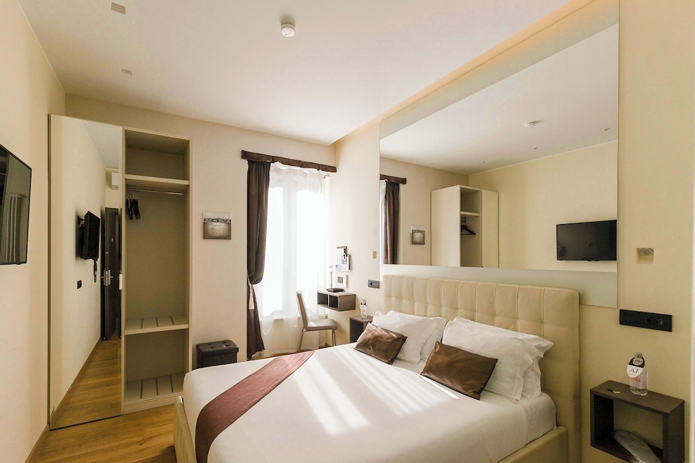 aiello rooms san babila