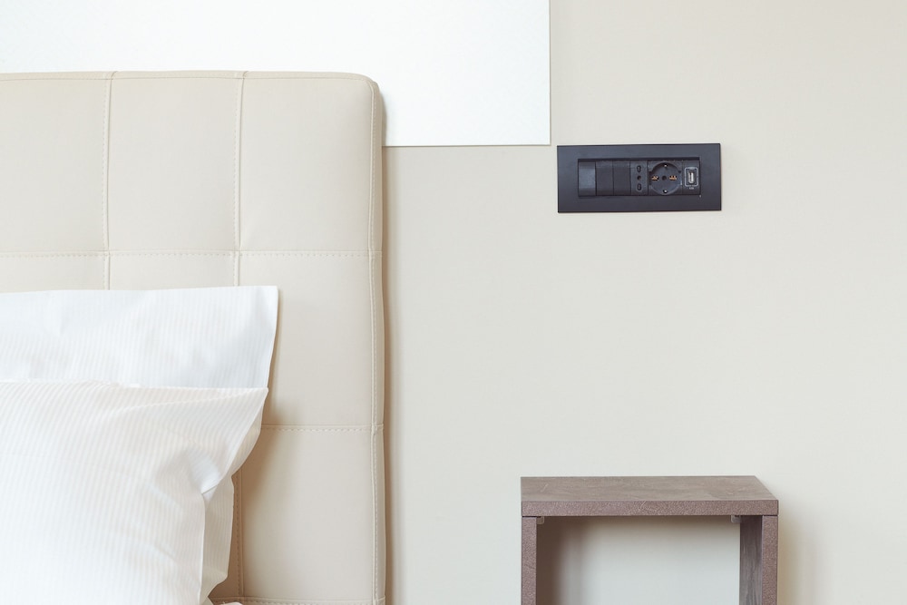 aiello rooms san babila
