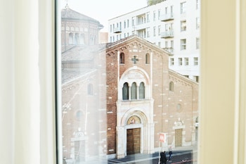 aiello rooms san babila