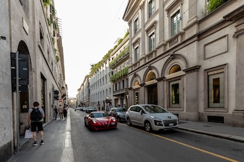 aiello rooms san babila