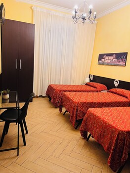 funny palace hostel