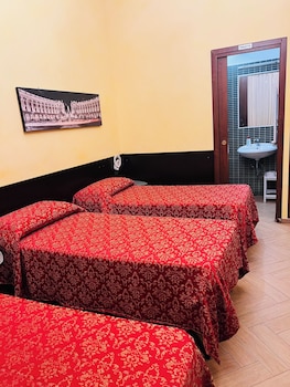 funny palace hostel