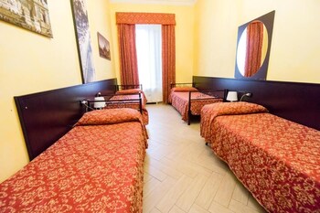 funny palace hostel