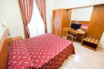 funny palace hostel