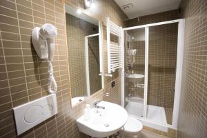 funny palace hostel