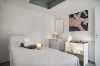 Modica Beach Resort,Marina Di Modica>>Comiso,4 star