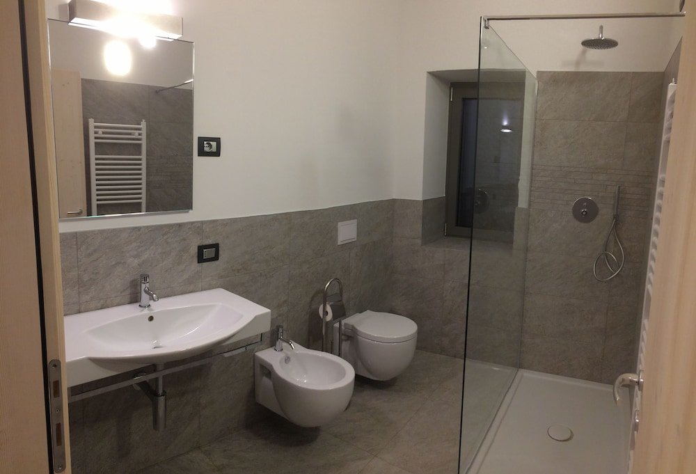 Arbulé Agriturismo & Spa Valtellina,In Poggiridenti,3 star