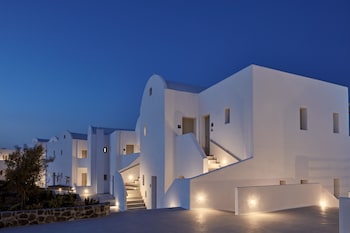 Costa Grand Resort & Spa,Kamari>>Fira,5 star