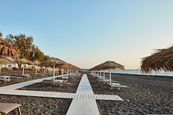 Costa Grand Resort & Spa,Kamari>>Fira,5 star