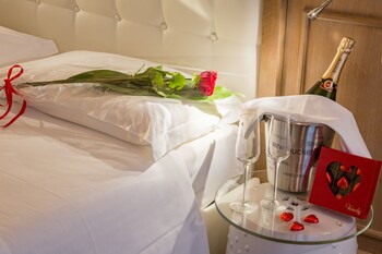 residenza bonifacio adults only
