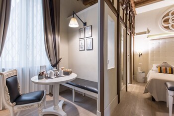 residenza bonifacio adults only