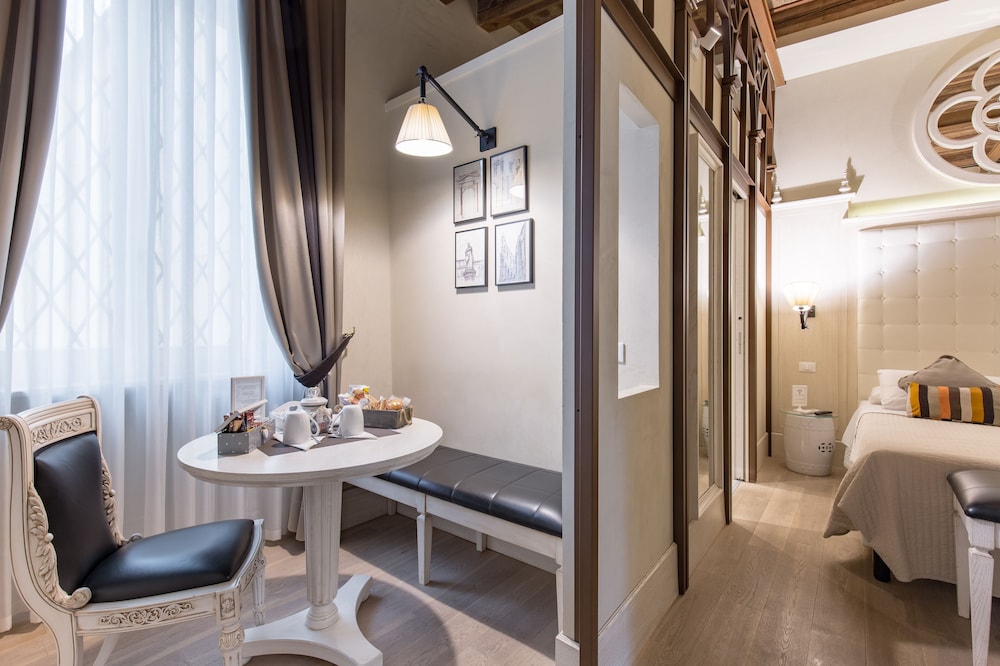 residenza bonifacio adults only