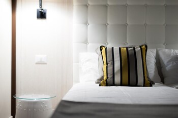 residenza bonifacio adults only