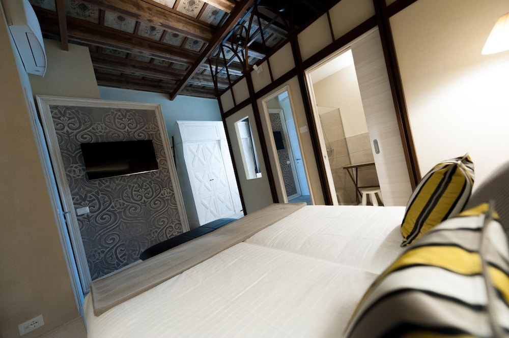 residenza bonifacio adults only