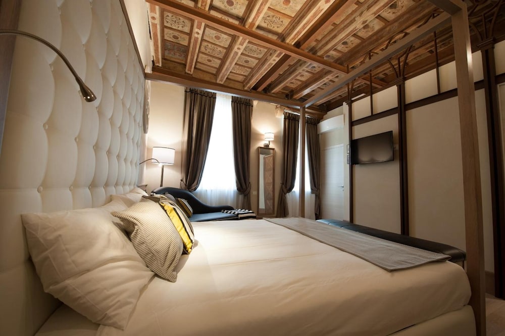 residenza bonifacio adults only
