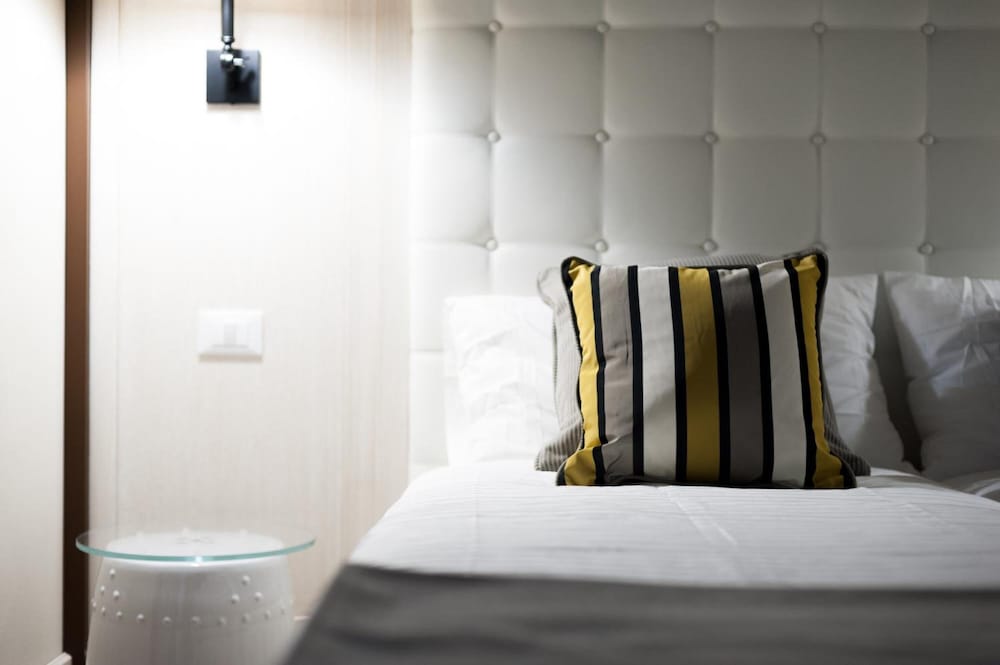 residenza bonifacio adults only