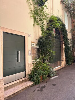 Residenza Bonifacio - Adults Only,Verona>>Veneto,4 star