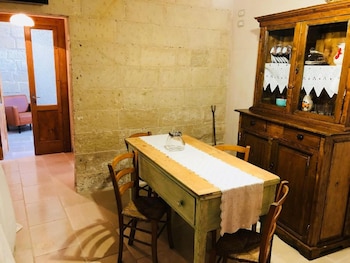 Borgoincorte,Carpignano Salentino>>Calimera,1 star