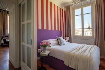 serristori palace residence