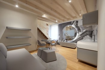 lords of verona luxury apartments