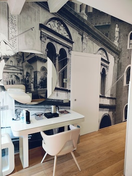 lords of verona luxury apartments