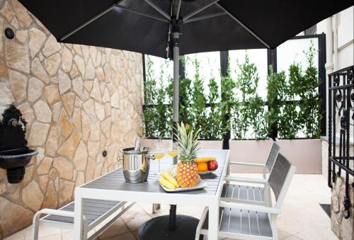 lhp suite napoli parco margherita