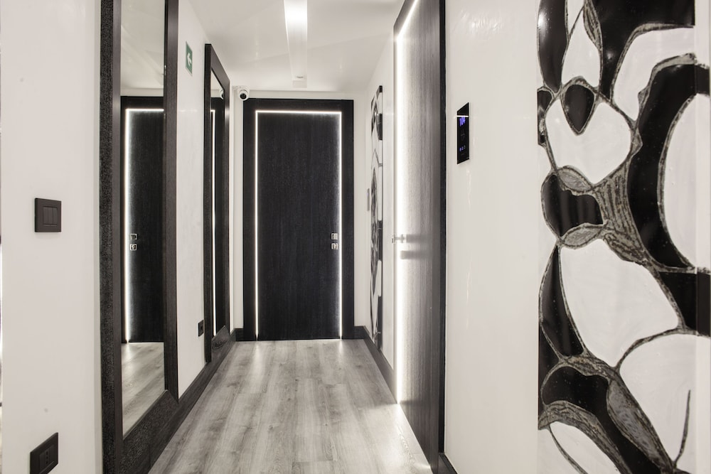 lhp suite napoli parco margherita