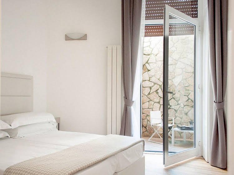 lhp suite napoli parco margherita