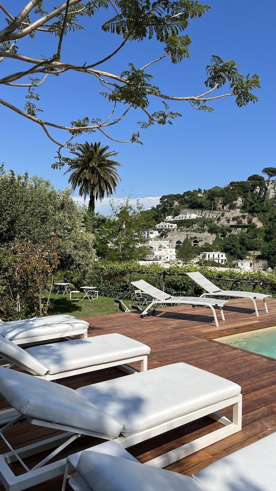 capri