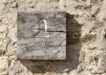 sarteano