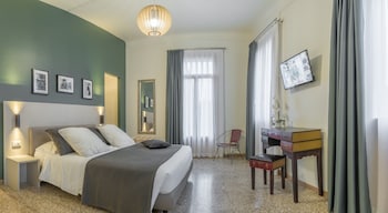 grand canal suites