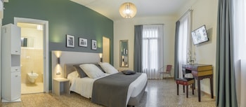 grand canal suites