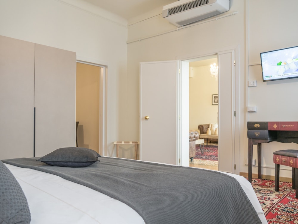 grand canal suites
