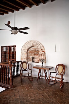 alfiz hotel boutique