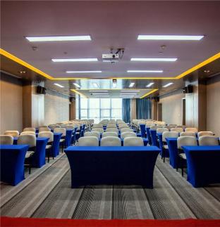 echarm hotel wuhan jiangxia zhongbai plaza