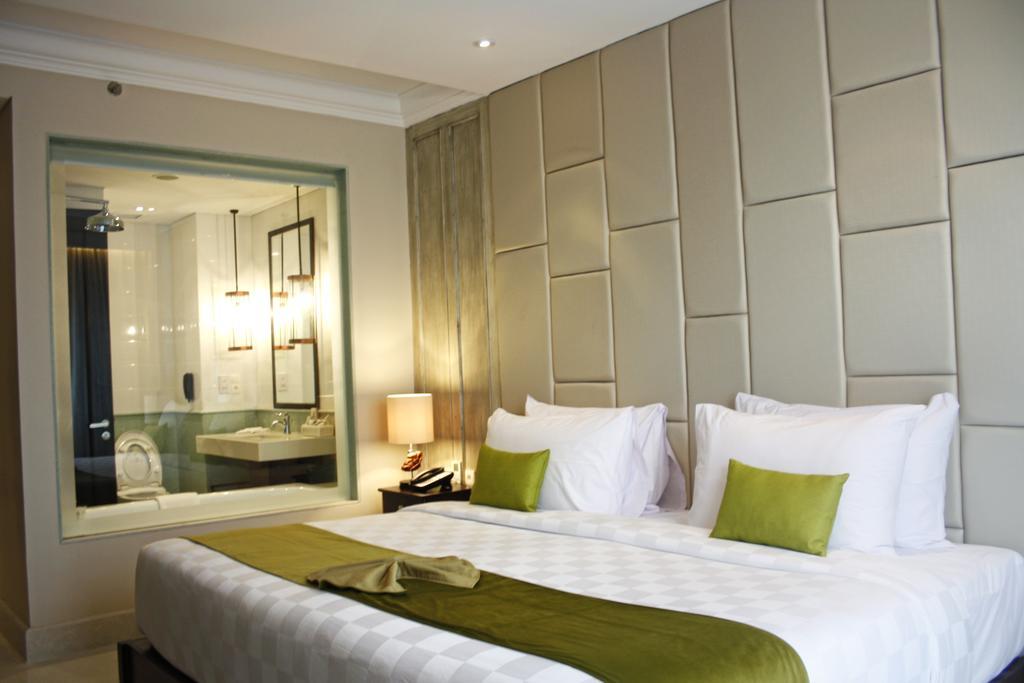 jambuluwuk oceano seminyak hotel