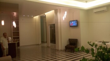 Big Fish Hotel,North Sulawesi>>Manado,3 star