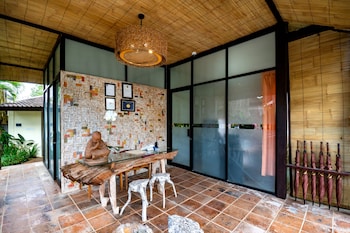 The Kirana Ungasan,Jimbaran>>Bali,3 star