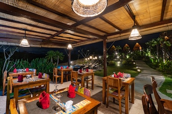 The Kirana Ungasan,Jimbaran>>Bali,3 star