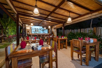 The Kirana Ungasan,Jimbaran>>Bali,3 star