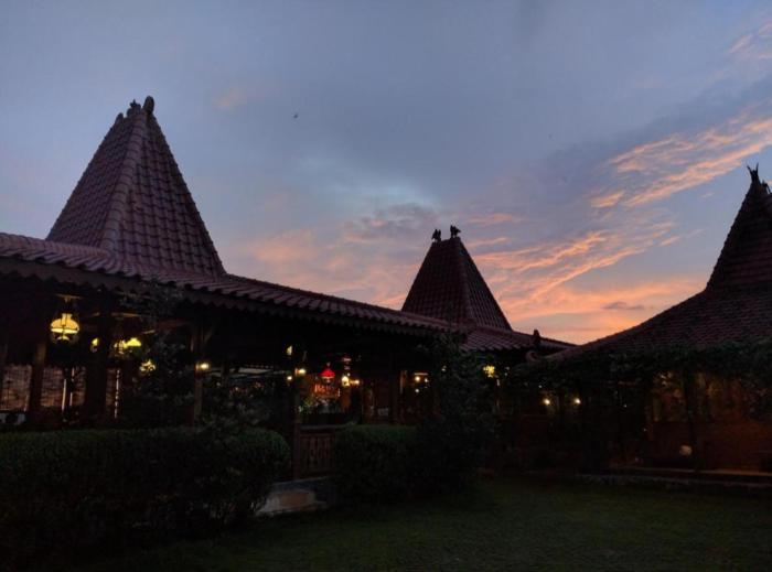 joglo ayem tentrem