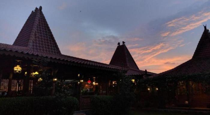 joglo ayem tentrem