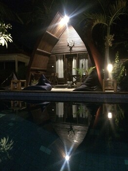 coral beach 2 bungalow