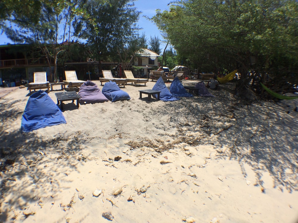 coral beach 2 bungalow