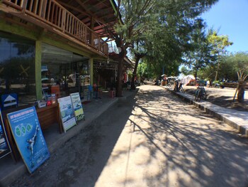 coral beach 2 bungalow