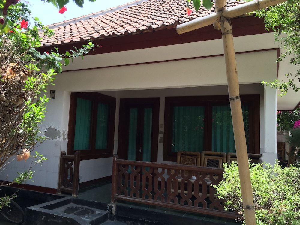 coral beach 2 bungalow