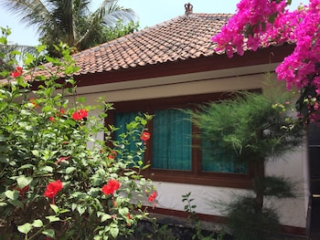 coral beach 2 bungalow